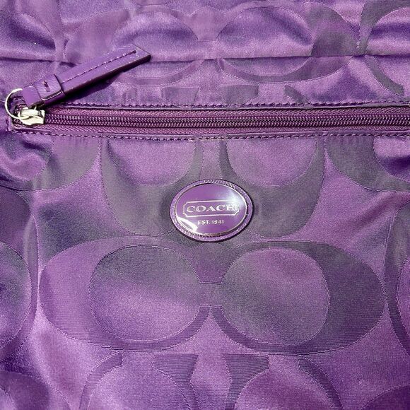 Coach Signature Getaway Nylon File Bag Y2K Crossbody Violet/Purple - Picture 2 of 5